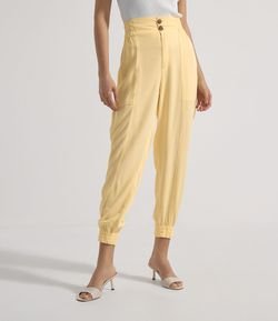 Calça Jogger em Viscose Sem Estampa com Bolsos 