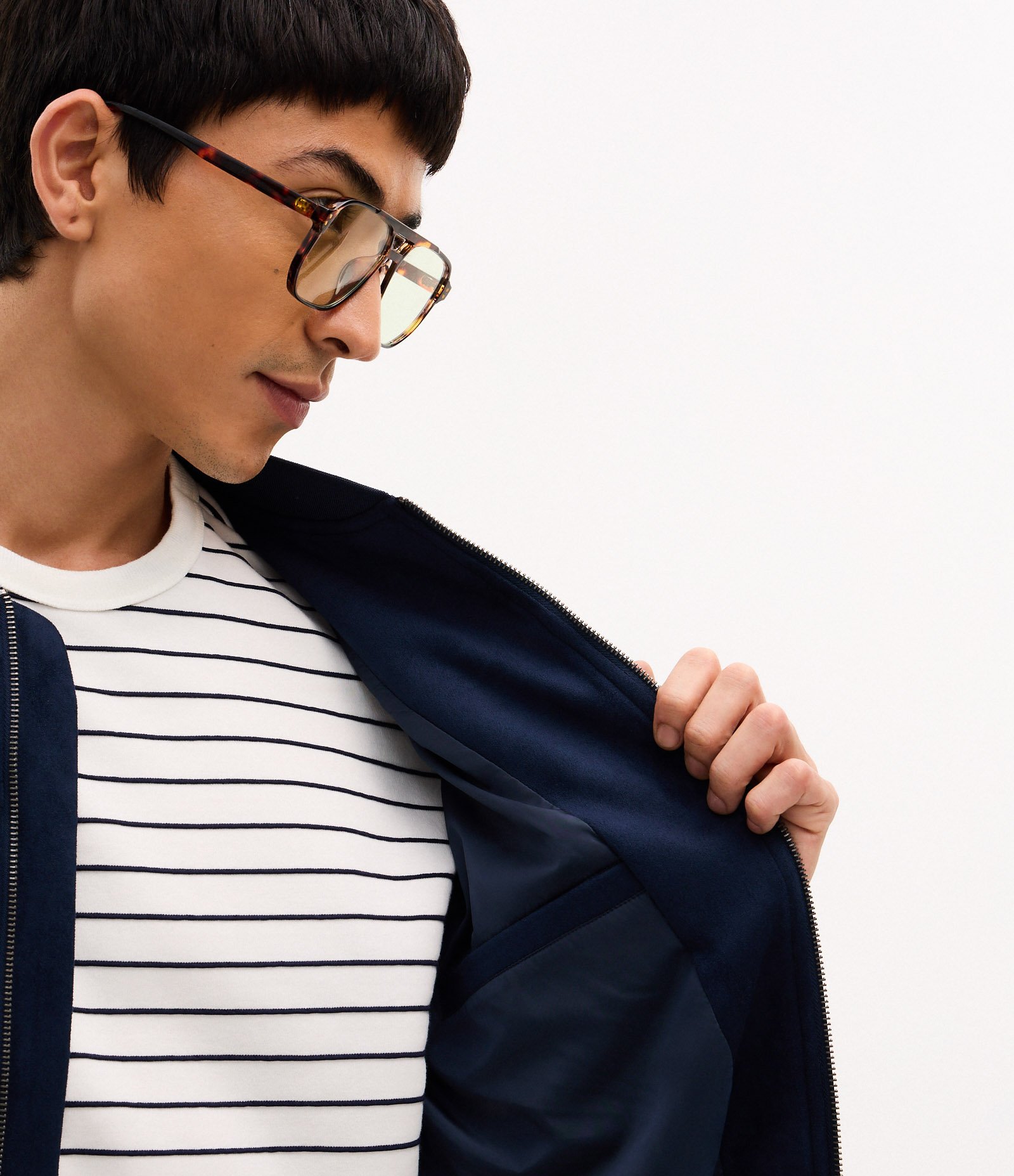 Jaqueta Bomber com Zíper e Bolsos Azul Marinho 2