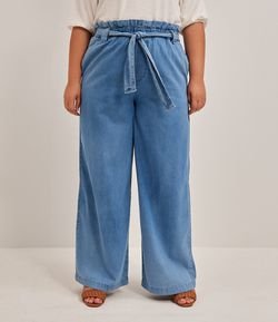 Calça Pantalona Jeans com Cinto Faixa Curve & Plus Size