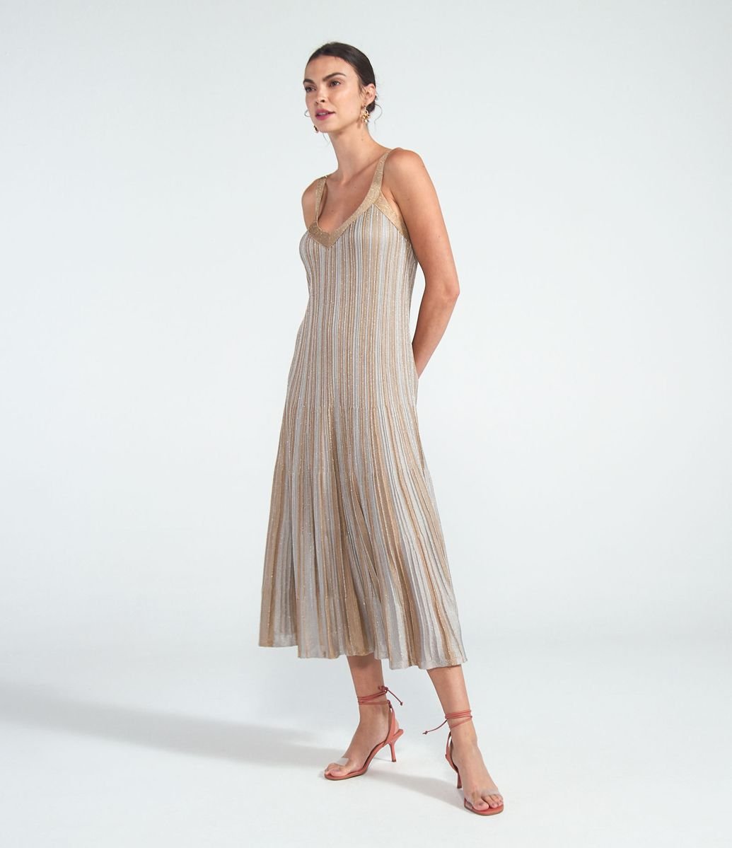 vestido metalizado renner