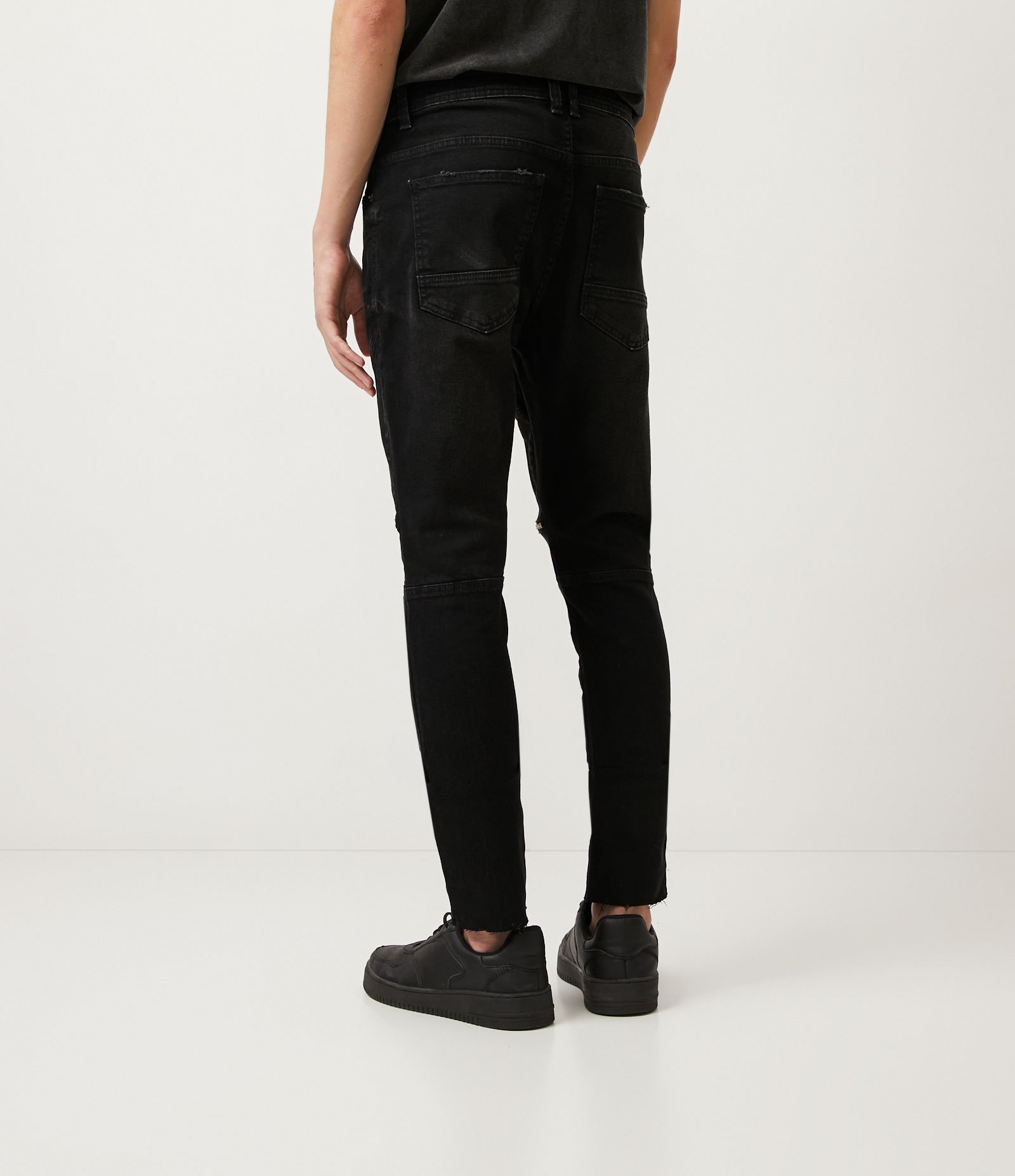 Calça Jeans Skinny Biker com Ziper Preto 3