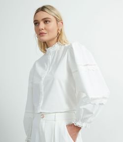 Blusa Lisa em Algodão com Manga Bufante e Detalhes em Broderie