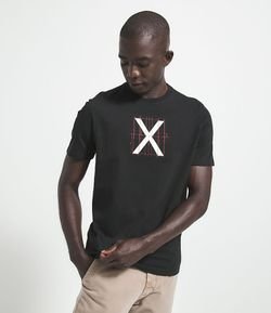 Camiseta Manga Curta com Estampa X