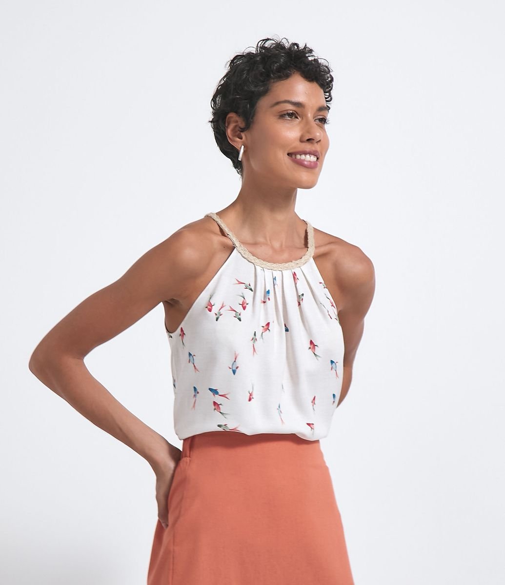Blusa Regata com Trançado no Decote Estampada Menor preço em Blusa Regata com Trançado no Decote Estampada