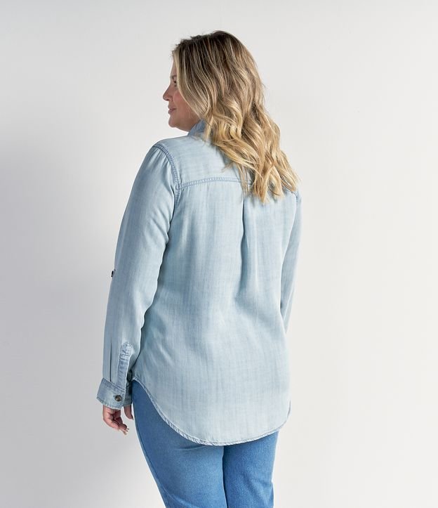 Camisa Lisa em Liocel com Bolsos de Lapela Curve & Plus Size | Ashua Curve e Plus Size | Azul | G