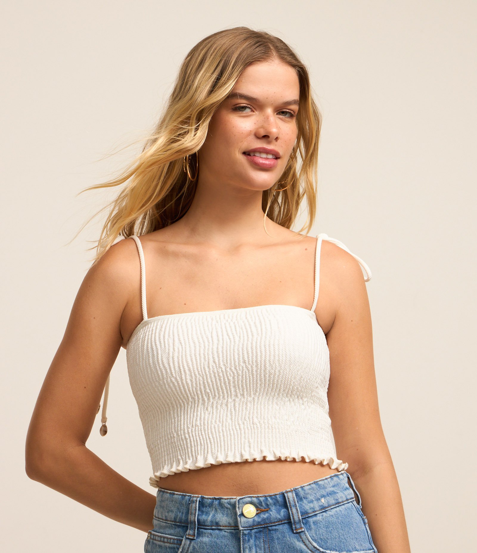 Blusa Regata Cropped em Viscose com Lastex Branco 1