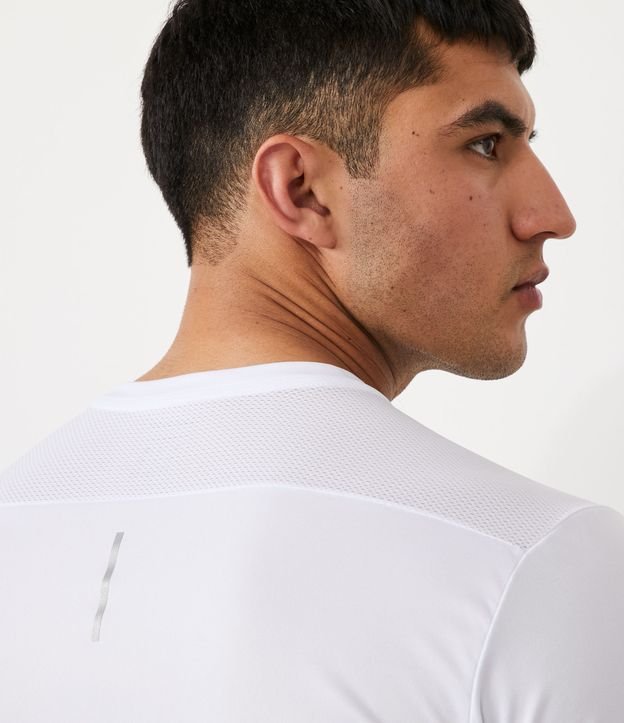 Camiseta Esportiva em Dry Fit com Recortes e Detalhes Refletivos Branco 5