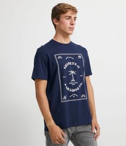 Camiseta Manga Curta com Estampa Coqueiros