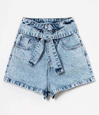Short Mom Jeans Liso com Flip e Botão Revestido Menor preço em Short Mom Jeans Liso com Flip e Botão Revestido