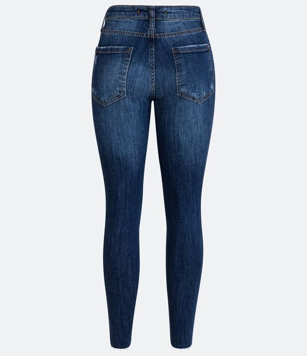 Calça Skinny Jeans com Puídos e Barra Desfiada Azul 8