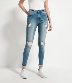 Calça Skinny Push Up Jeans com Puídos e Barra Desfiada