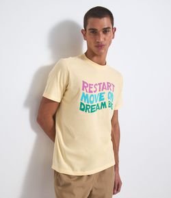 Camiseta com Estampa Restart