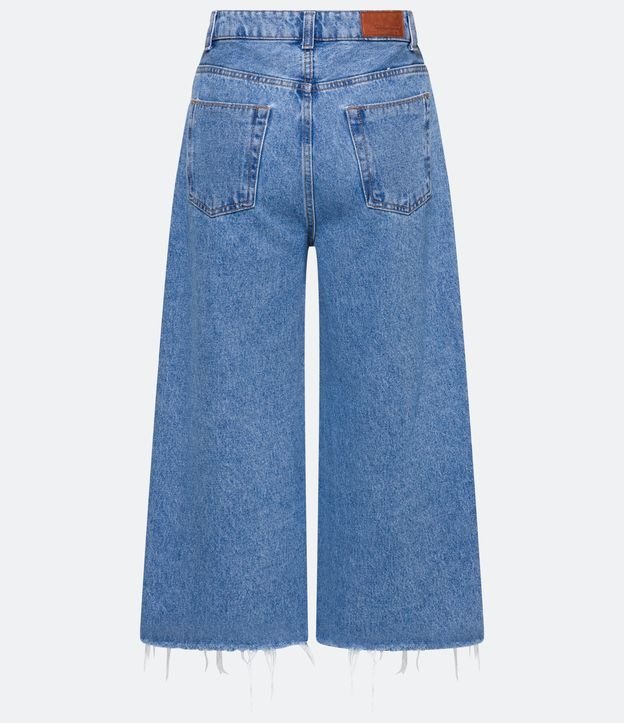 Calça Pantacourt Jeans com Abertura na Lateral e Barra a Fio Azul 2