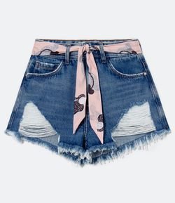 Short Cintura Alta Jeans com Lenço no Cós e Puídos