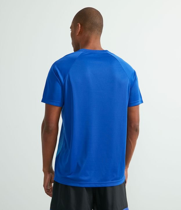 Camiseta Esportiva com Detalhes em Degradê | Get Over | Azul | G