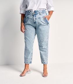 Calça Clochard Jeans com Pala Enviesada e Bolsos Curve & Plus Size