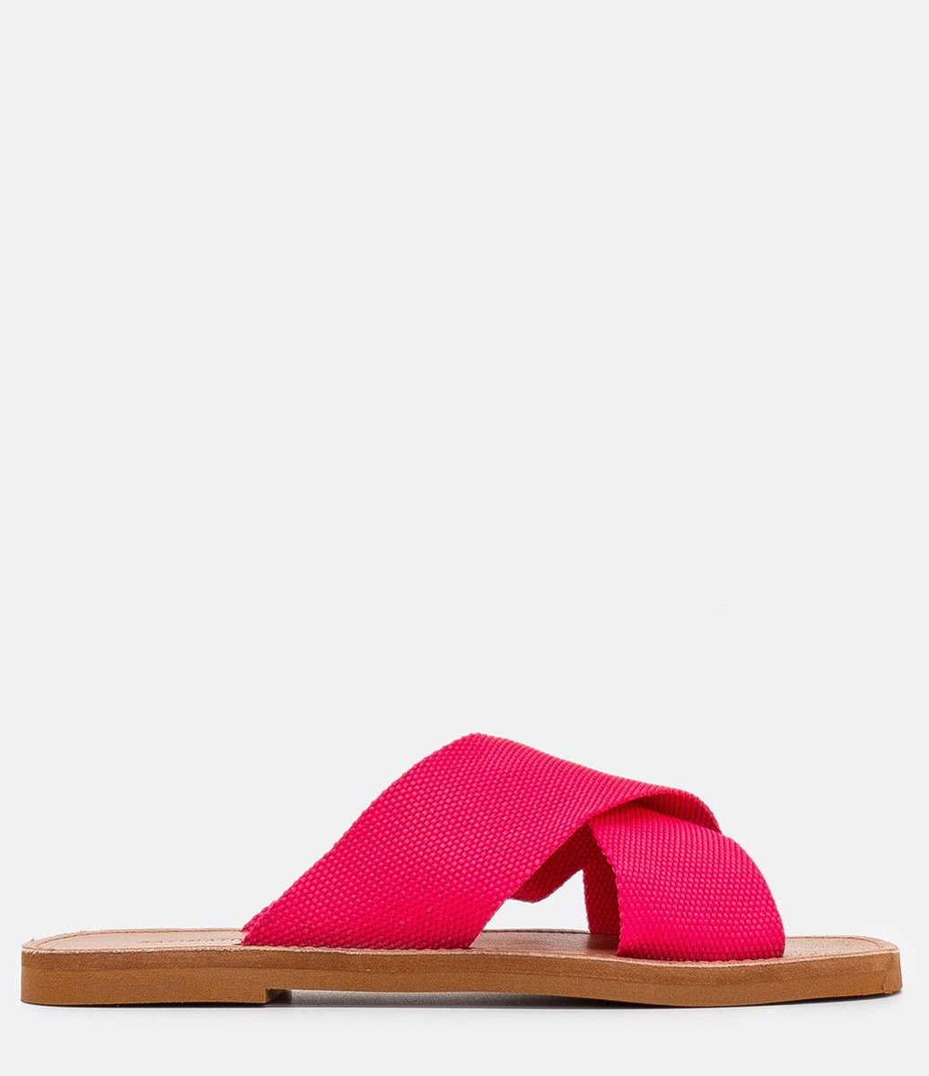 Sandália Rasteira com Tira em X Rosa