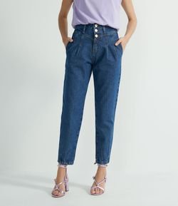 Calça Slouchy Jeans com Pala Frontal e Botões Madre Pérola