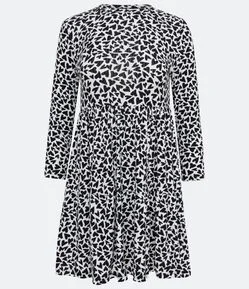 Vestido Curto em Malha com Manga 3/4 e Estampa Coraçõezinhos