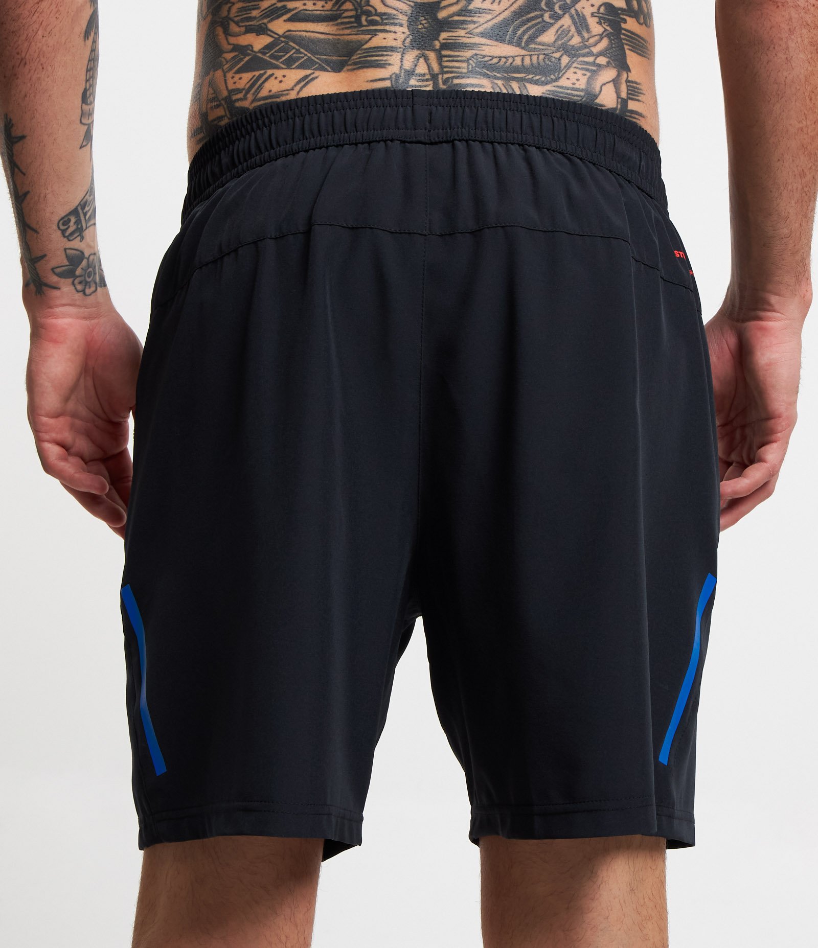 Bermuda Esportiva com Blocos de Cor e Bolsos com Zíper Preto Natural 3