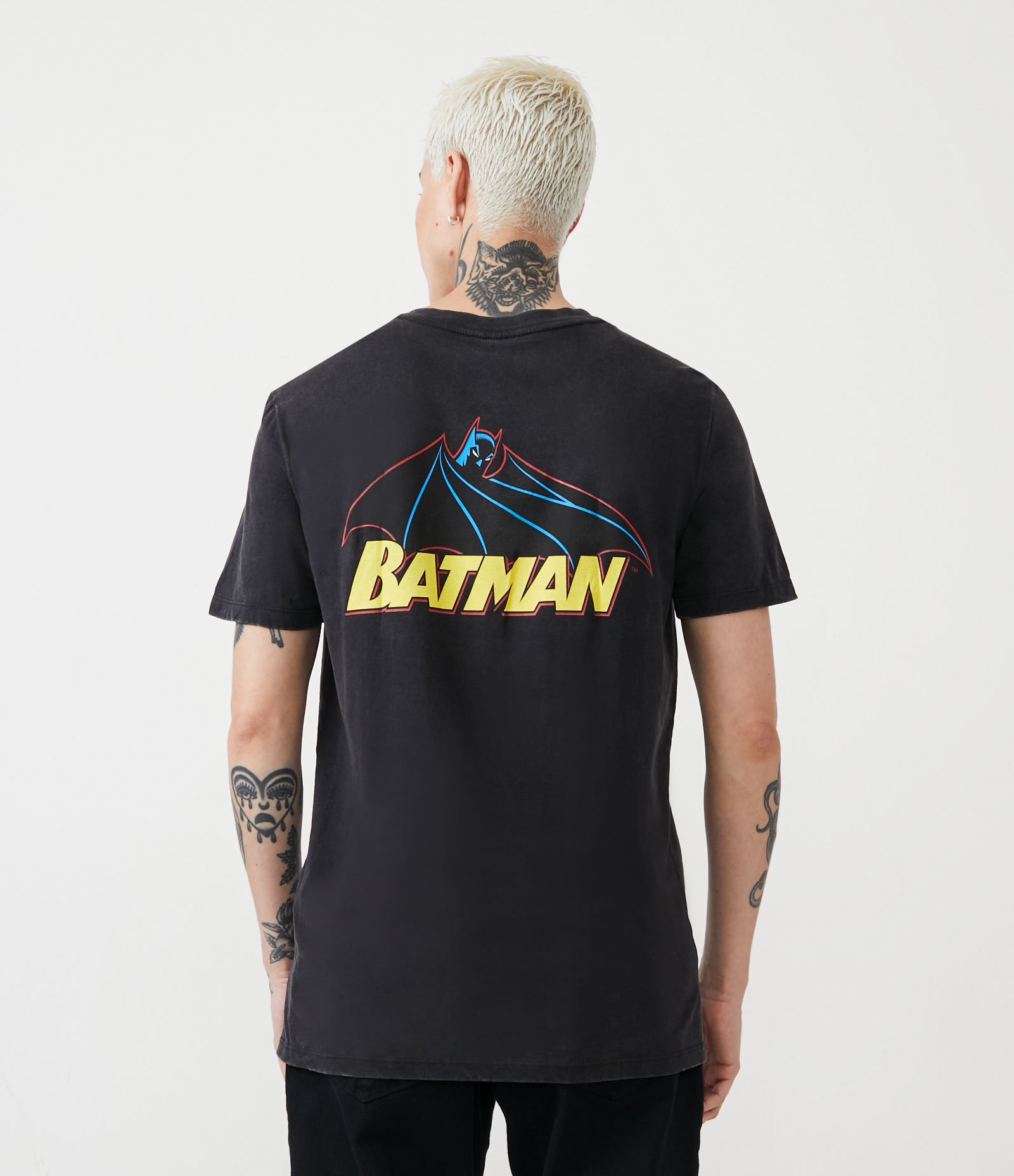 Camiseta Regular em Algodão Marmorizada com Estampa do Batman Cinza Marmorizado 3
