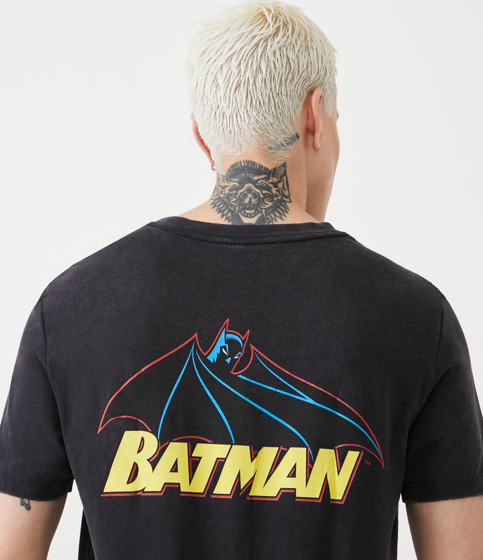 Camiseta Regular em Algodão Marmorizada com Estampa do Batman Cinza Marmorizado 5