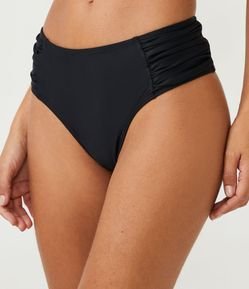 Biquíni Básico Calcinha em Poliamida com Lateral Larga e Detalhe Drapeado