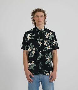 Camisa Manga Curta em Viscose Estampa Floral