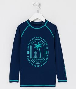 Camiseta Infantil de Praia com Estampa Coqueiro e Proteção UV