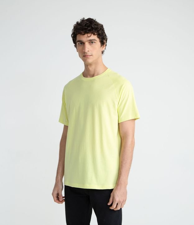 Camiseta Manga Curta em Algodão - Cor: Amarelo - Tamanho: M