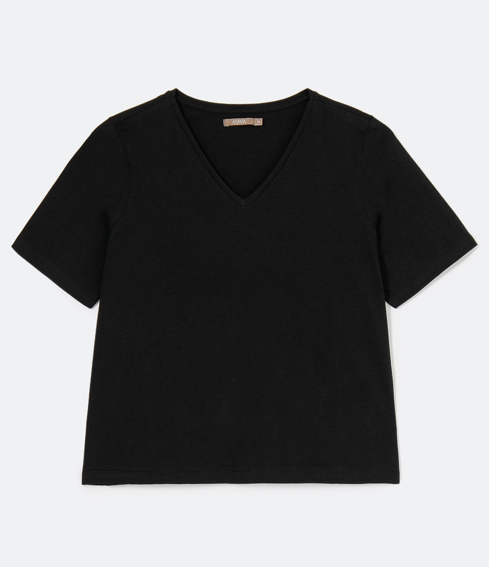 Blusa Básica em Algodão com Gola V Curve & Plus Size Preto 4