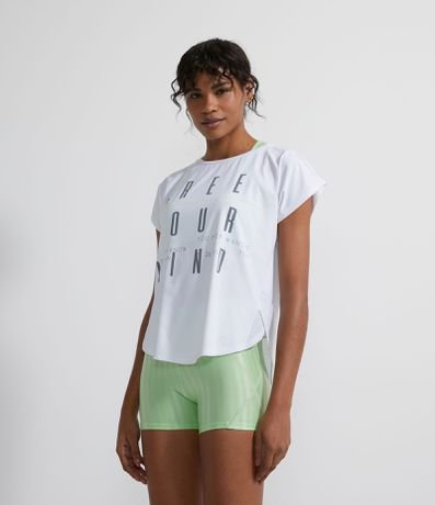 Camiseta Esportiva em Poliamida com Estampa Escrita Free Your Mind é boa?
