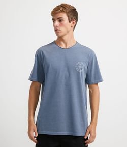Camiseta com Estampa Surf