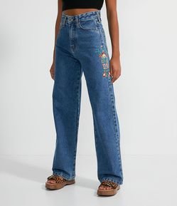 Calça Wide Leg Jeans com Bordado Floral nas Laterais