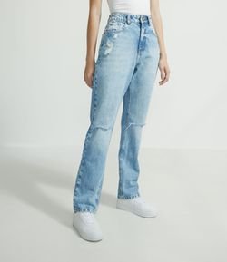 Calça Reta Jeans com Rasgos e Puídos