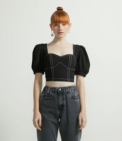 Blusa Cropped em Bengaline com Mangas Bufantes e Pespontos