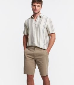 Bermuda Slim em Sarja com Elastano