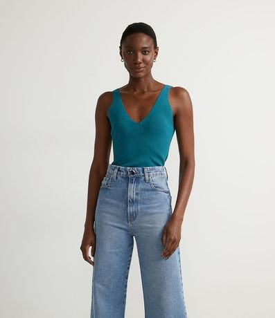 Blusa Regata em Tricô Canelado com Decote V é boa?