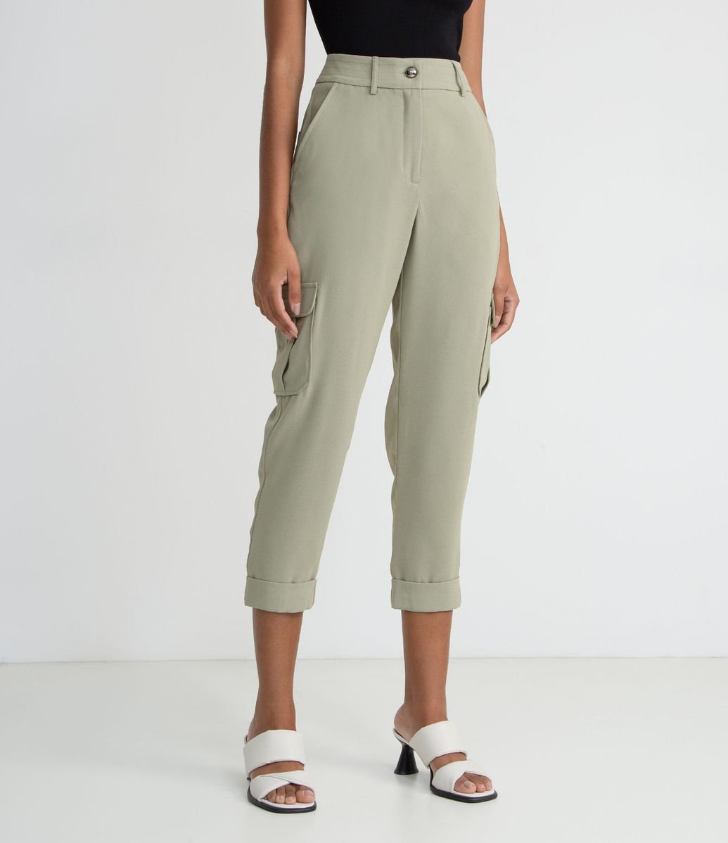 Pantalón Cargo en Poliéster sin Estampado con Bolsillos Laterales Verde