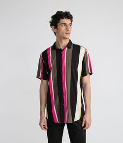 Camisa Manga Curta em Viscose Listrada