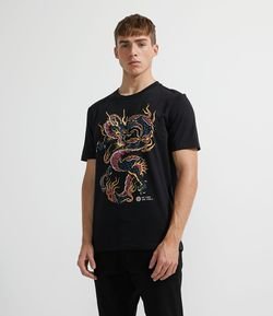 Camiseta Manga Curta em Algodão Estampa Dragão