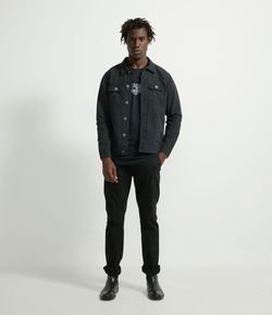 Jaqueta Trucker em Sarja com Bolsos