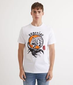 Camiseta Manga Curta com Estampa Tigre e Escorpião Tattoo