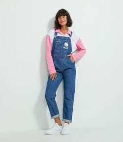 Macacão Jeans com Bolso Frontal e Estampa Hello Kitty