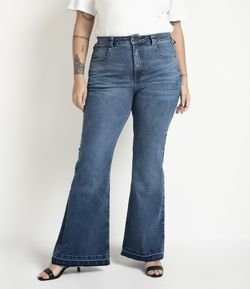 Calça Flare Jeans com Bainha Desfeita Curve & Plus Size