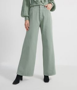 Calça Sarja Pantalona com Bolso