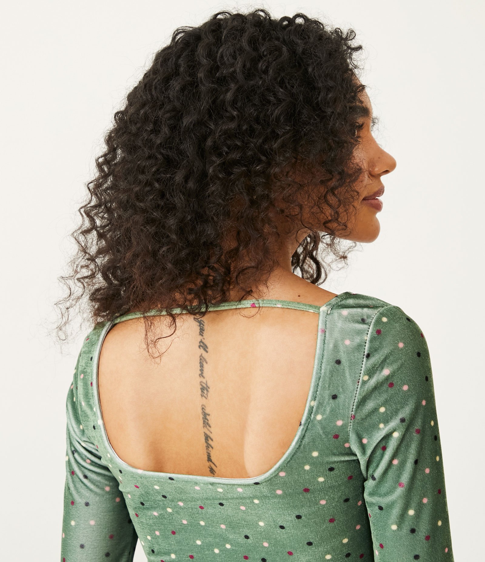 Blusa em Veludo com Estampa Poá Decote Quadrado e Manga 3/4 Verde 5