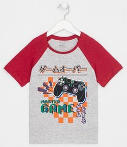 Camiseta Infantil em Algodão com Mangas Contrastantes Estampa Video Game - Tam 5 a 14 anos