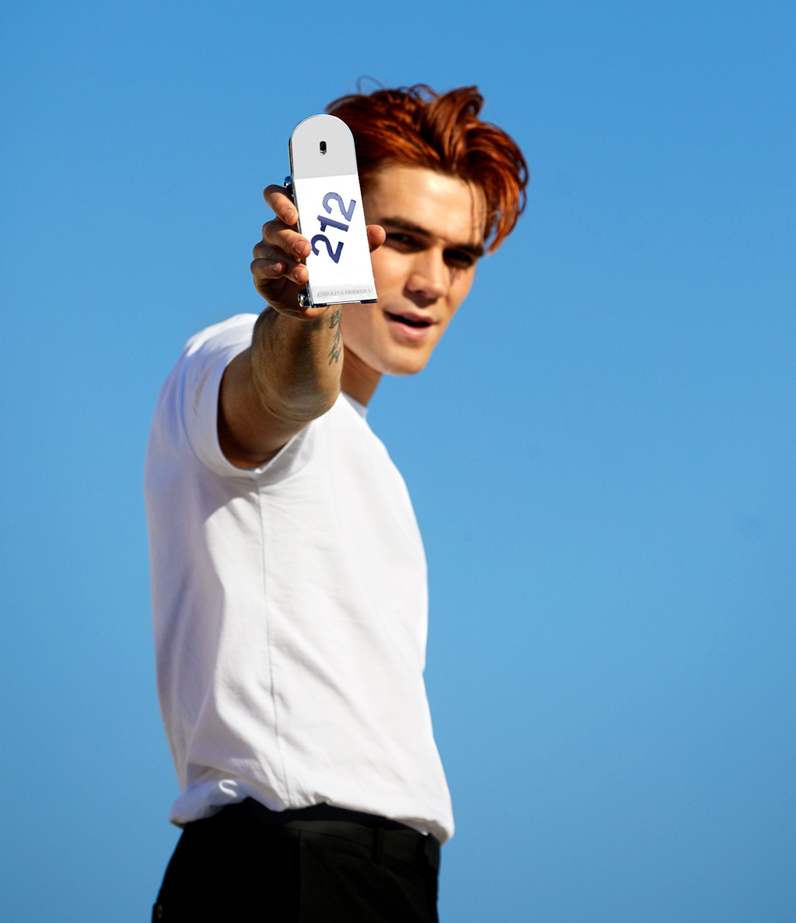 Perfume Masculino Carolina Herrera 212 Heroes Eau de Toilette 50ml 7