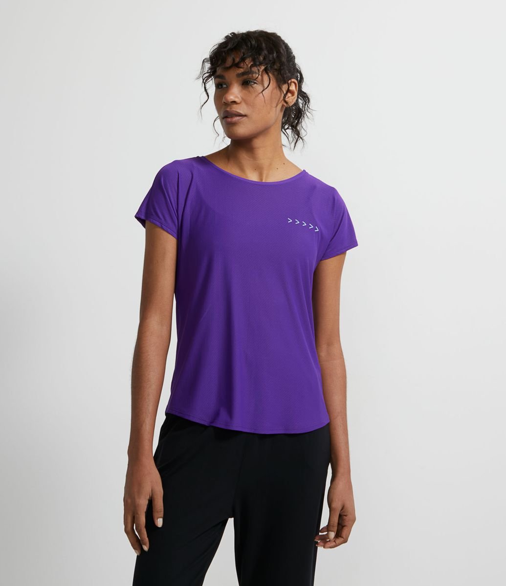 Camiseta Esportiva em Poliamida com Manga Curta sem Cava Menor preço em Camiseta Esportiva em Poliamida com Manga Curta sem Cava